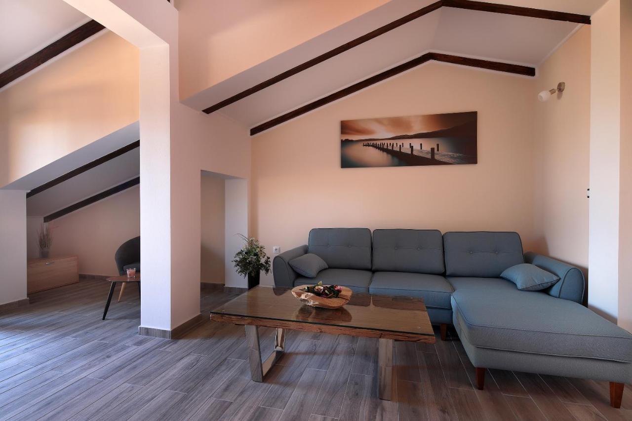 Apartments Galboka Nerezine Extérieur photo